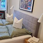 Eg-apartment Mit Terrasse In Goerlitzer Innenstadtlage! Apartman