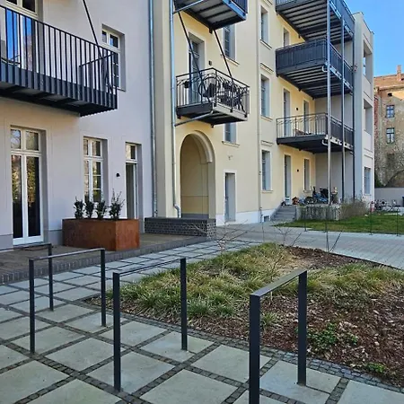 Eg-apartment Mit Terrasse In Goerlitzer Innenstadtlage! *