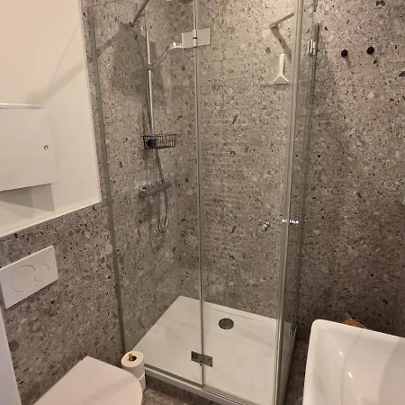 Eg-apartment Mit Terrasse In Görlitzer Innenstadtlage! Apartment